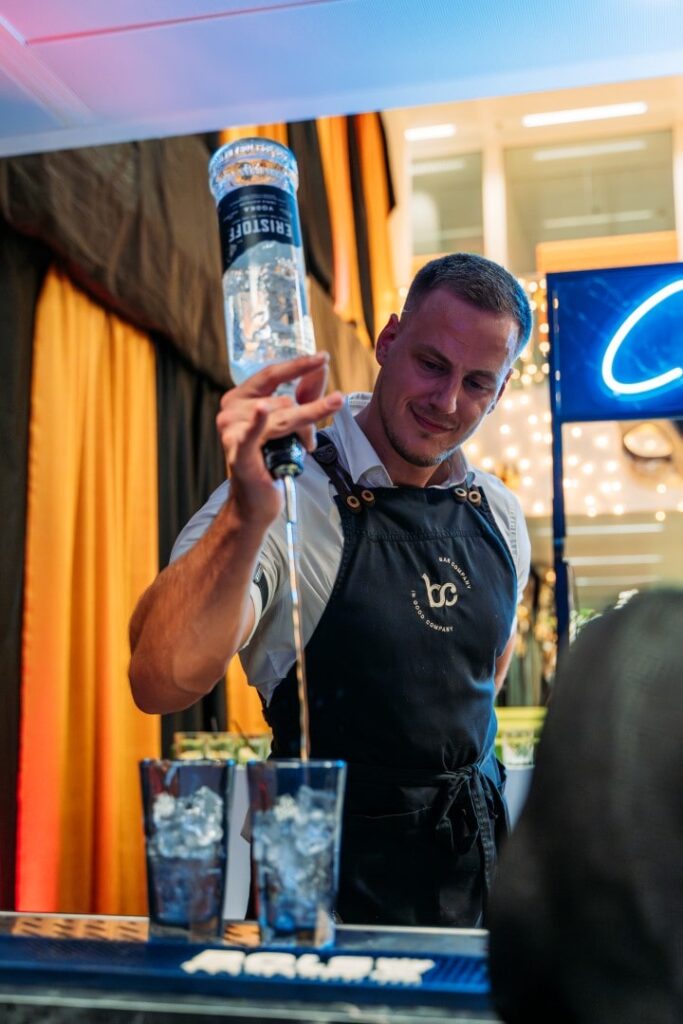 cocktail catering voor feesten - Cocktailbar.nl